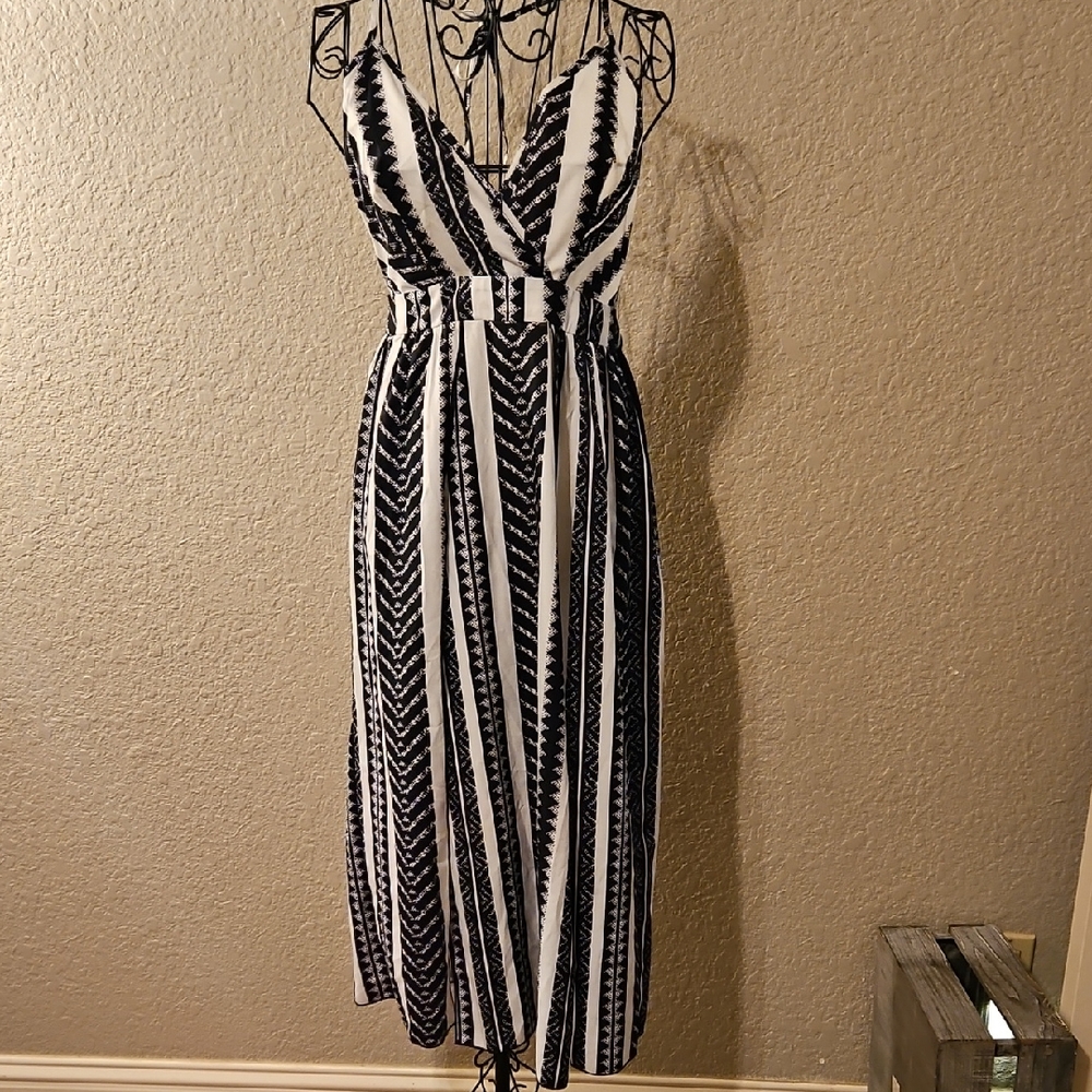 SHEIN Black and White Patterned Midi Dress